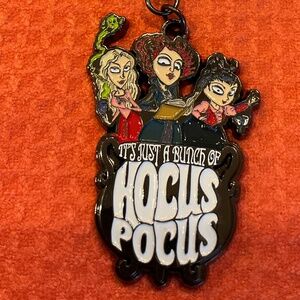 NWT, Disney  Bioworld Hocus Pocus Keychain